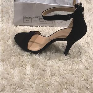 TNT fashion nova heels